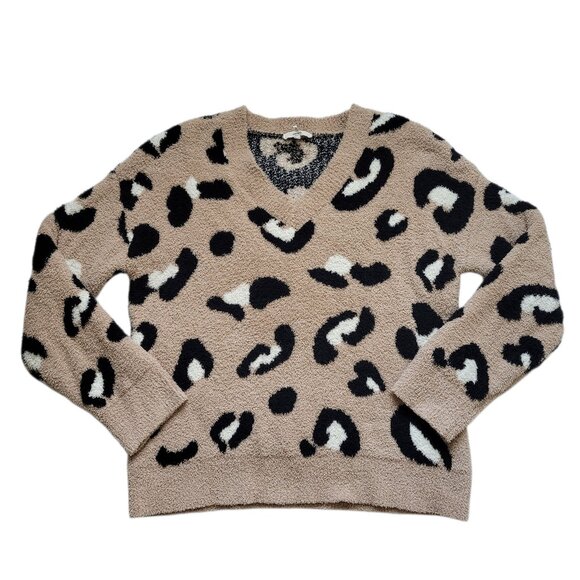 entro Sweaters - Entro Women's Tan Leopard Print V-Neck Pullover Sweater – Size Small